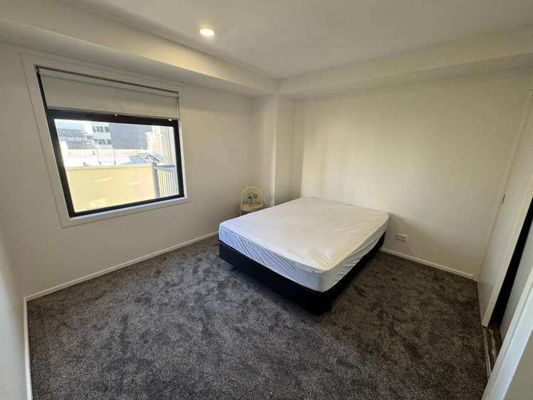 8B/2 Eden Crescent City Centre_7