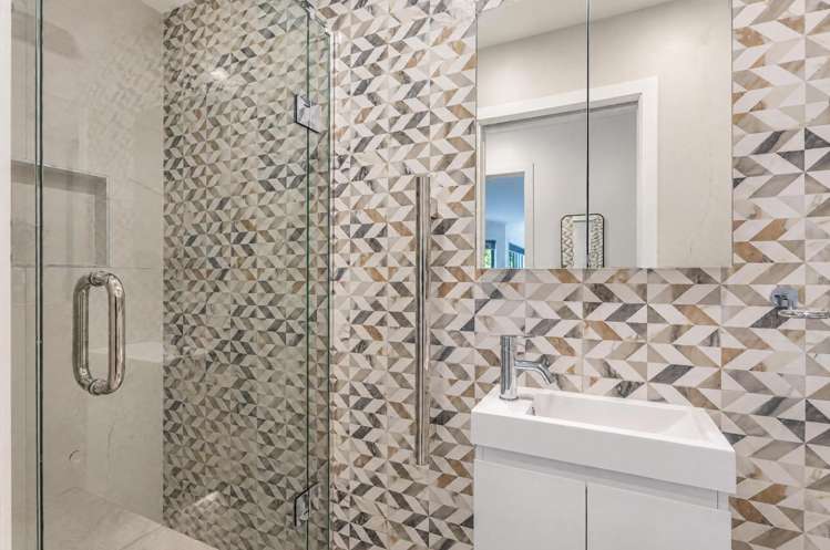 9/31 Greenlane East 1776_16