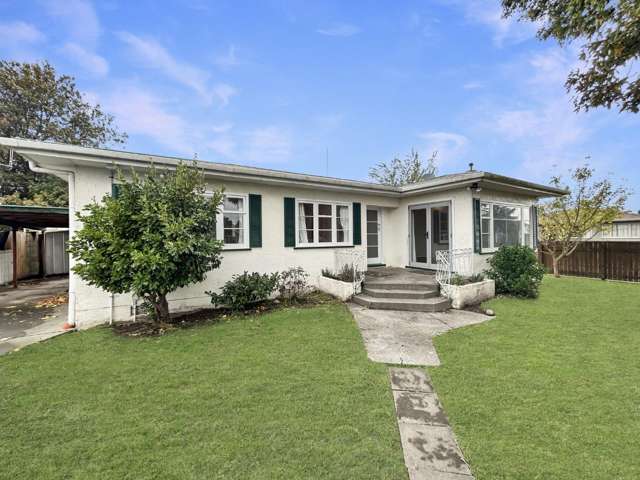 HOKOWHITU- 3 BEDROOMS