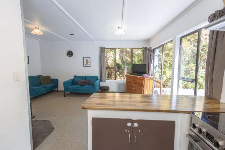 25 Scandinavian Street Hokitika_6