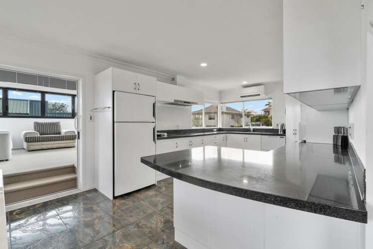 2 Camwell Close Bucklands Beach_9