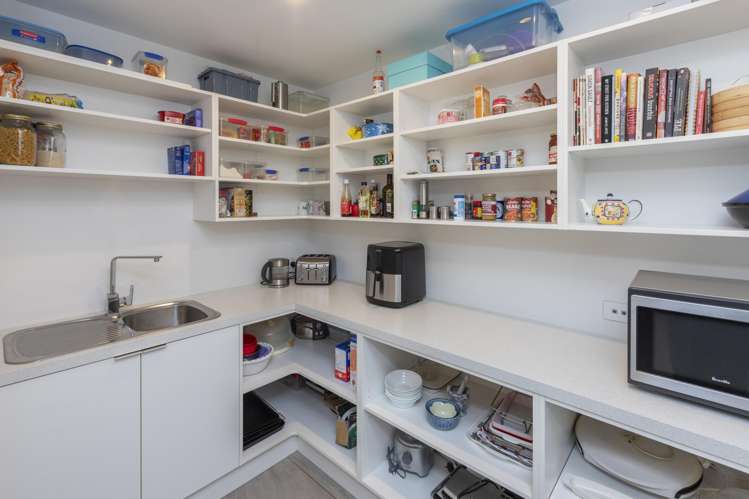 8 Carnaveron Drive Lincoln_19