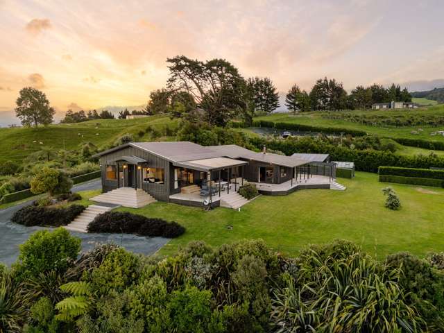 8 Tiwarawara Lane Puketotara_4