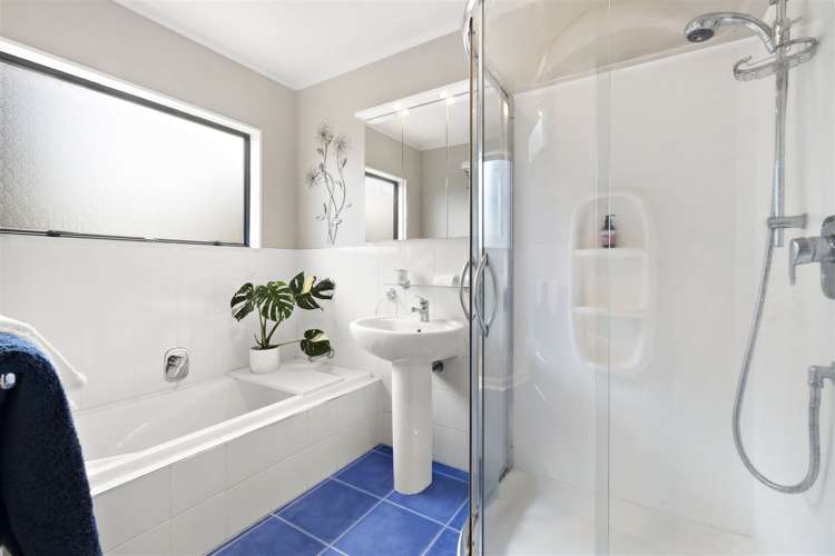 56 Saint Annes Crescent Wattle Downs_9