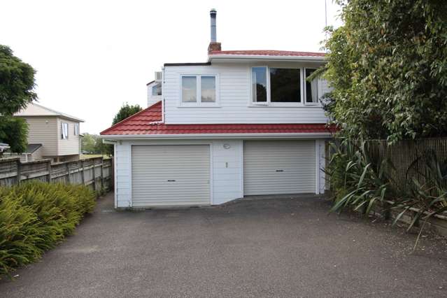 GREAT FAMILY HOME IN CENTRAL  LOCATION