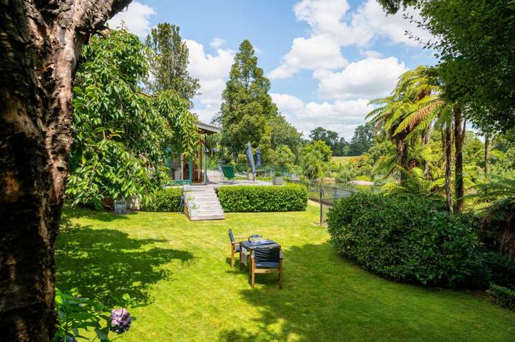 1033 River Road Queenwood_24