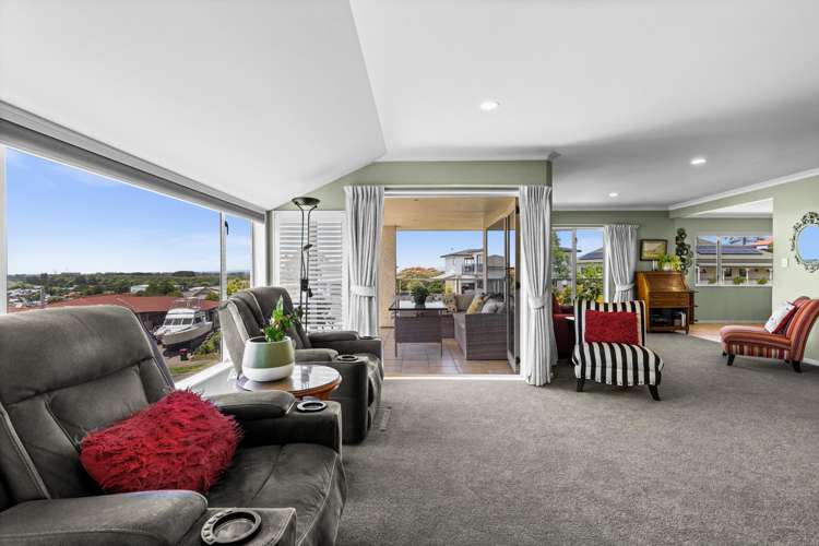 76A Churchill Drive Taradale_15