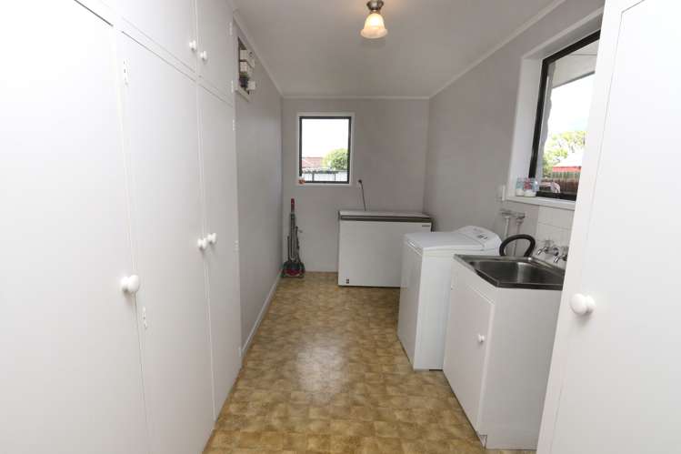 22 Glassey Drive Allenton_18