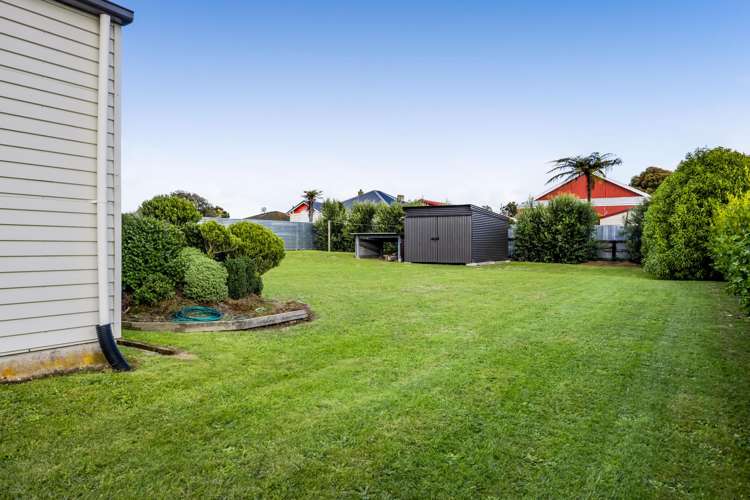 12 Terou Street Manaia_17