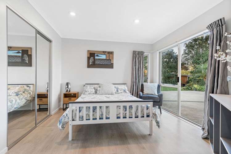 16 Windfall Grove Greenhithe_18