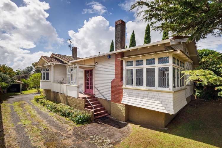 54 Lloyd Avenue Mount Albert_30