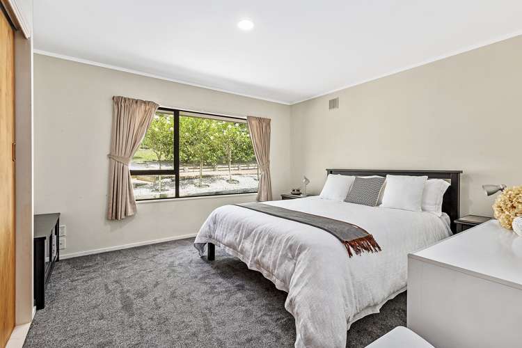 23 Duval Grove Tawa_15