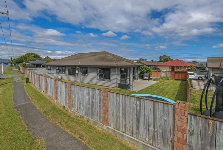 2 Angelina Way Kelvin Grove_12