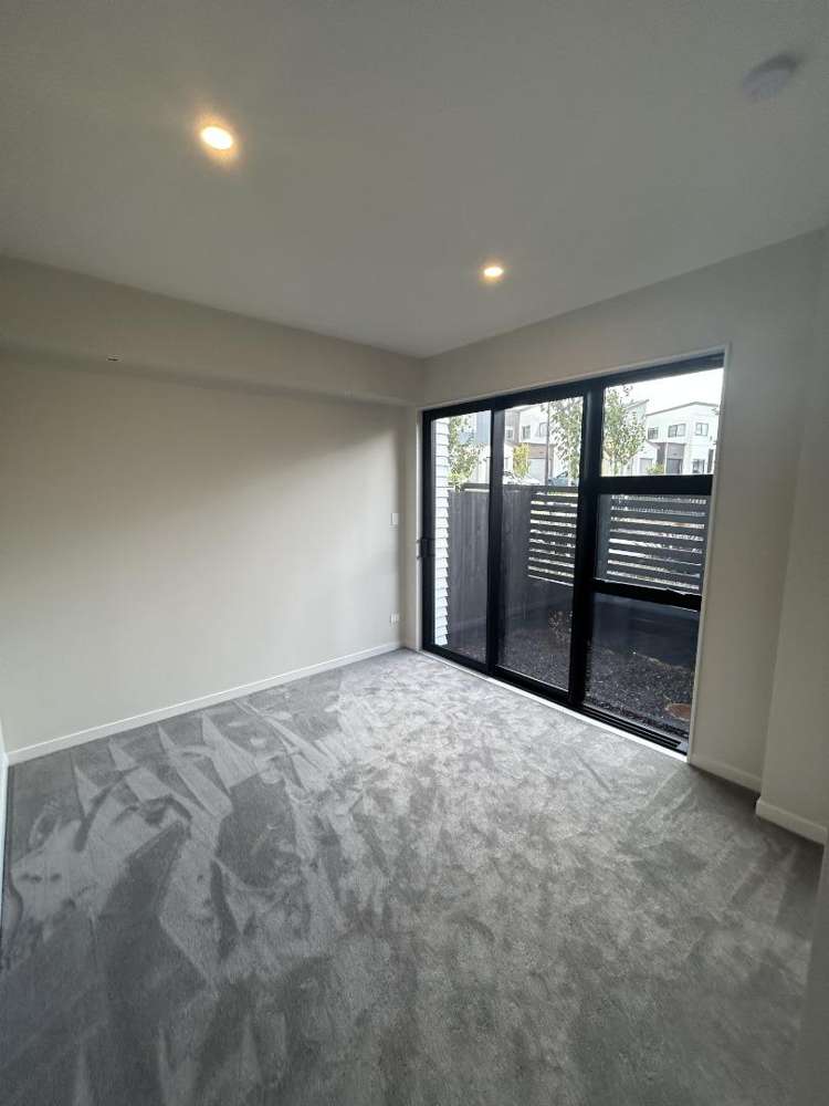 2/16 Clara Road Silverdale_11