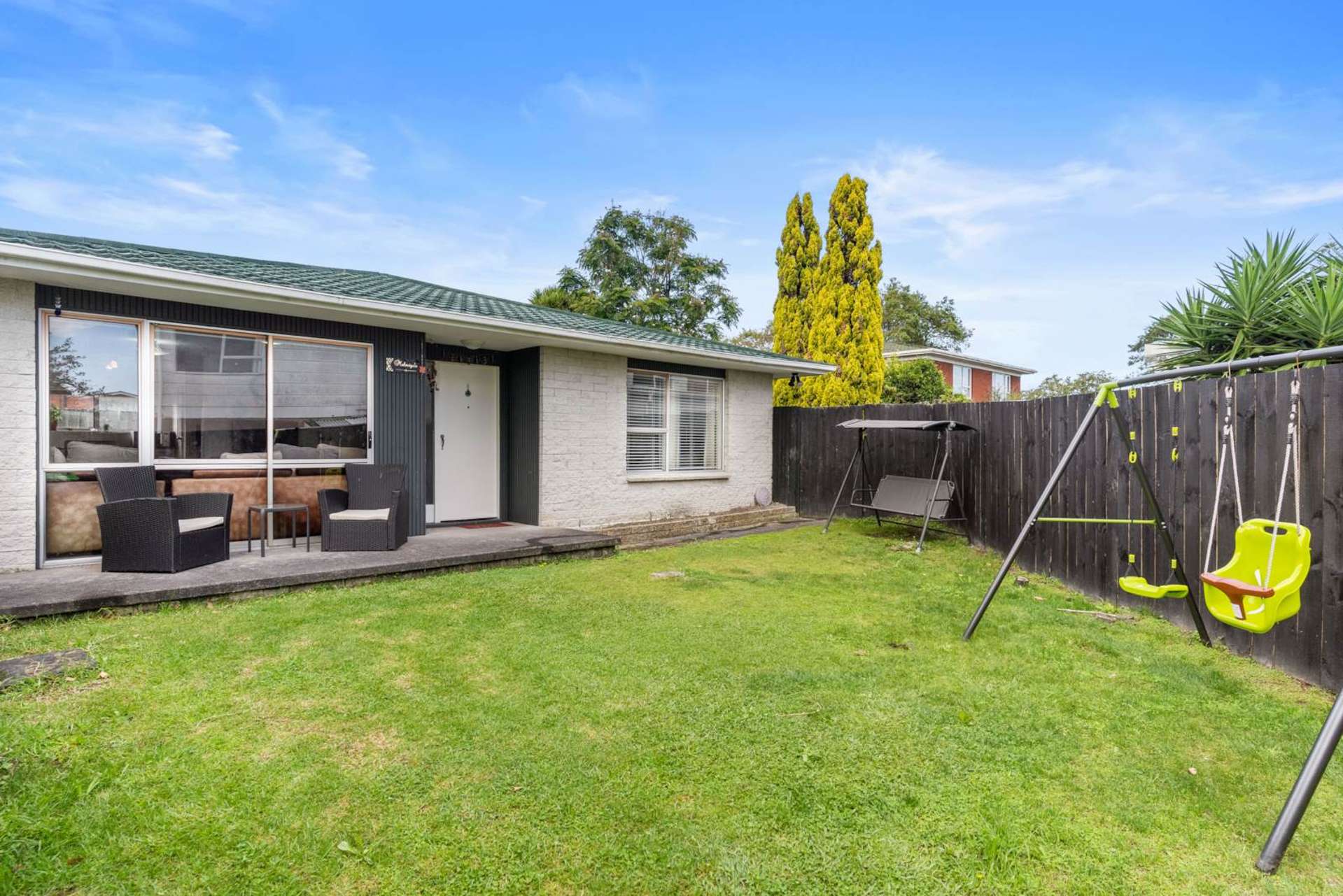 2/7 Frank Evans Place Henderson_0