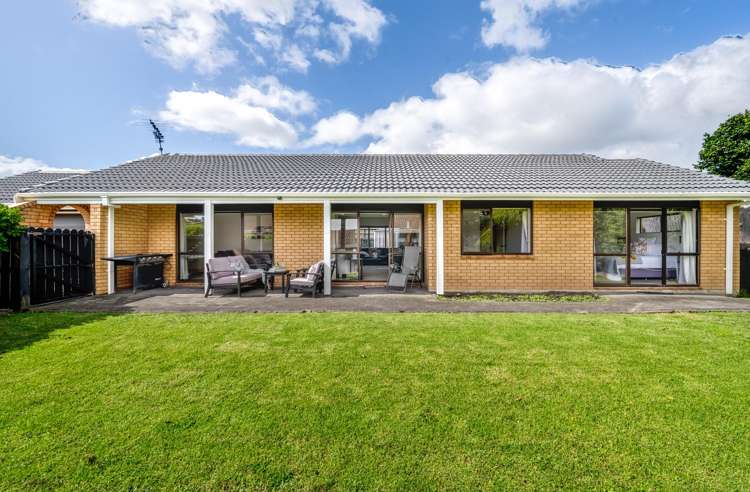 6 West Fairway Golflands_15