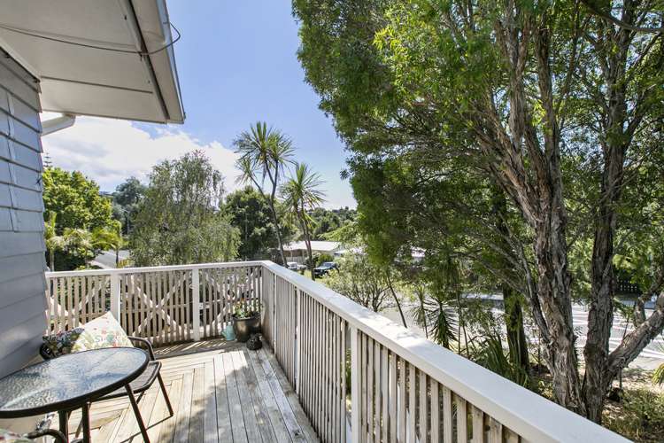 32 Dolbear Street Titirangi_7