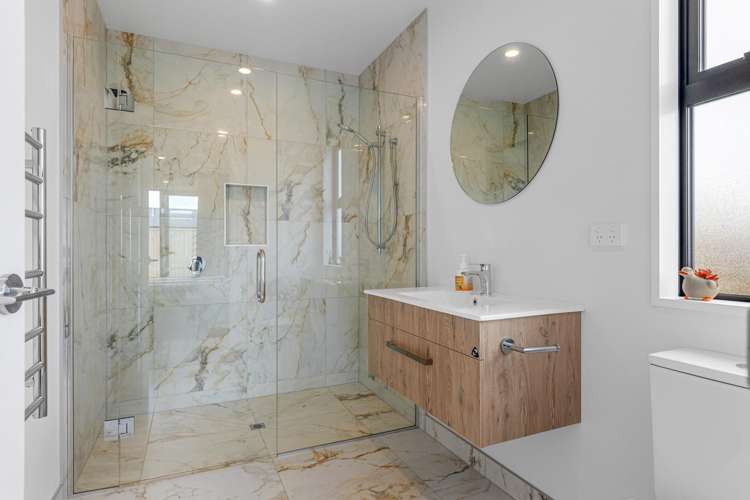 44 River stone Drive_3