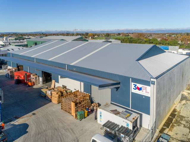 1798sqm Warehouse in Onekawa