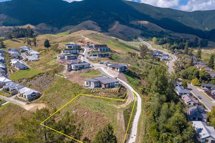 28 Hill Tops Way Stoke_6