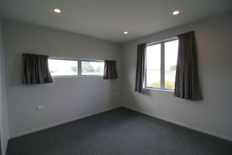 37 Eric Adam Way Linwood_9