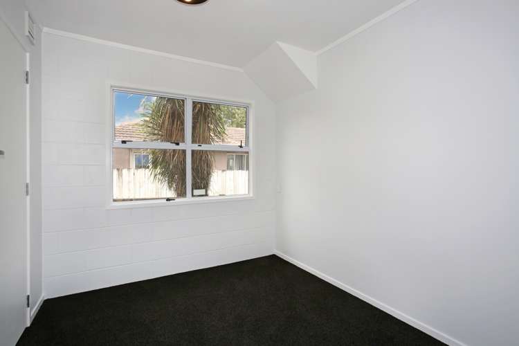 21 View Road Papakura_13