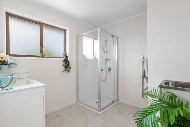 2/67A Roberton Road Avondale_6