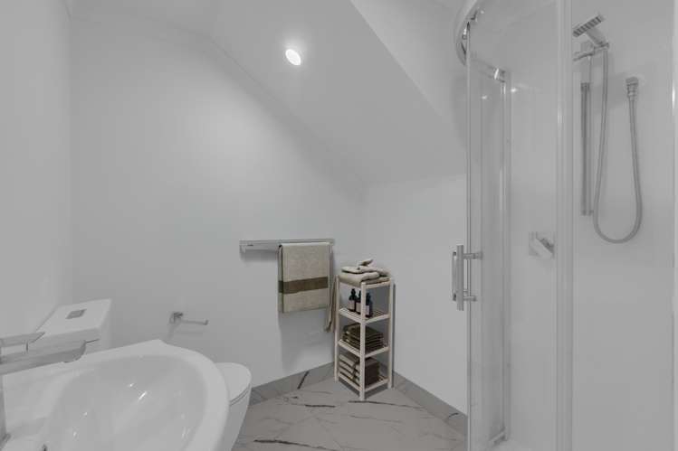 2/45 Fifth Avenue Enderley_16