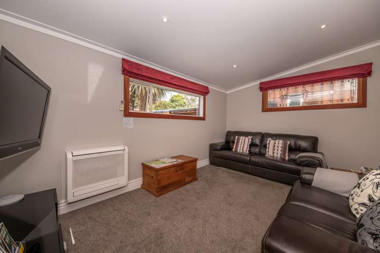 55 Broadway Reefton_15