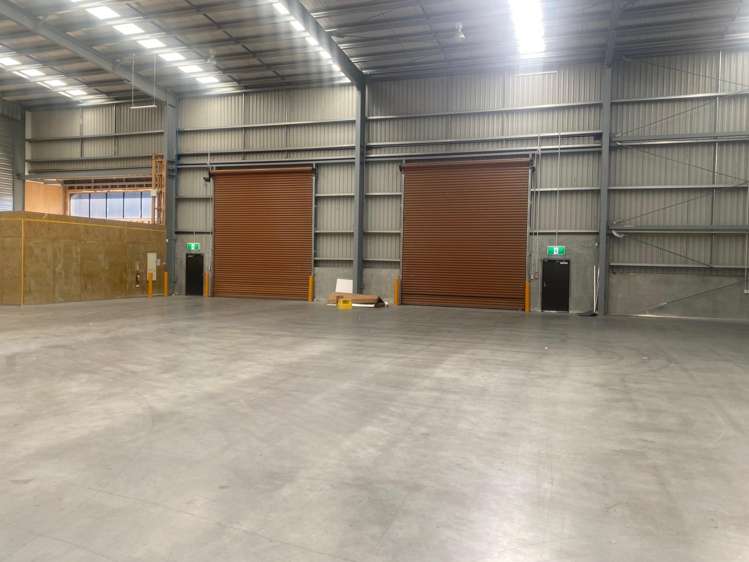 11/8 Islington Avenue Islington_8