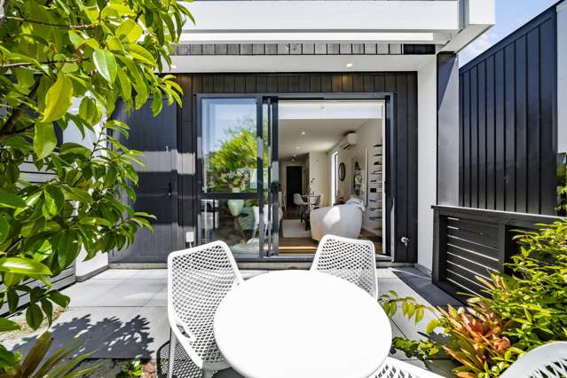 3/37 Glen Atkinson Street St Heliers_3