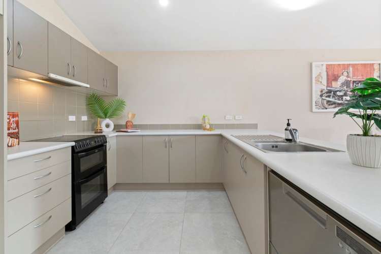 59a Aspiring Avenue Flat Bush_7