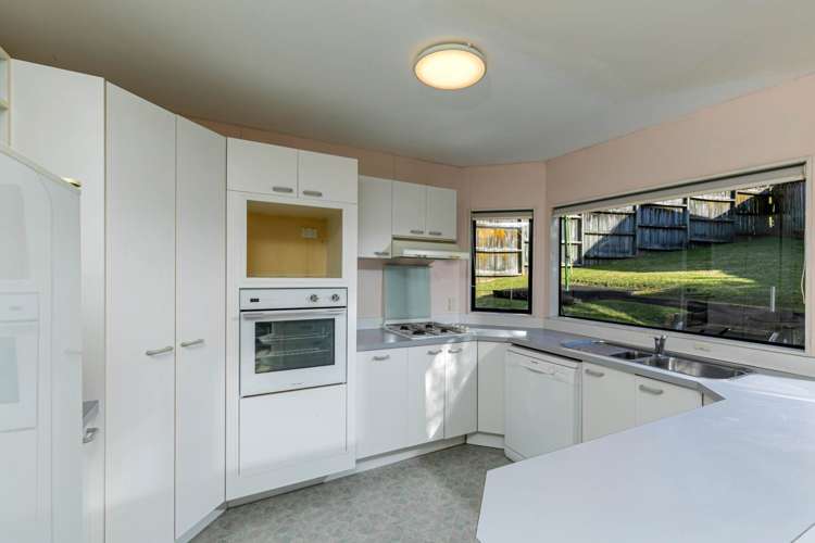 2/28 Unsworth Drive Unsworth Heights_2