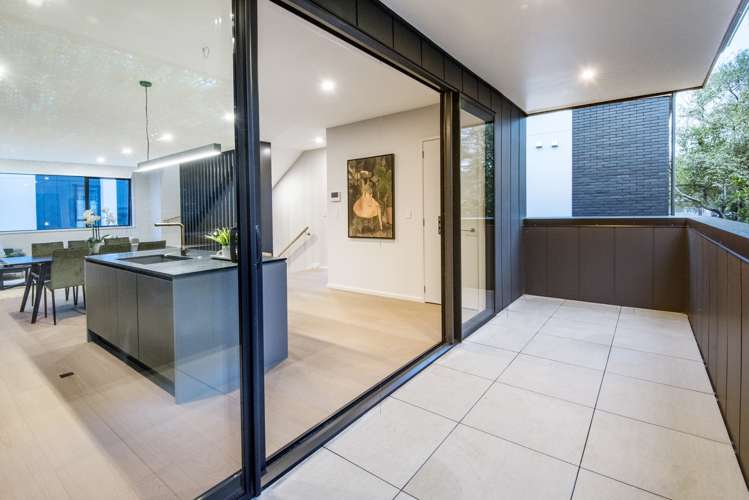 16c Saltburn Road Milford_10