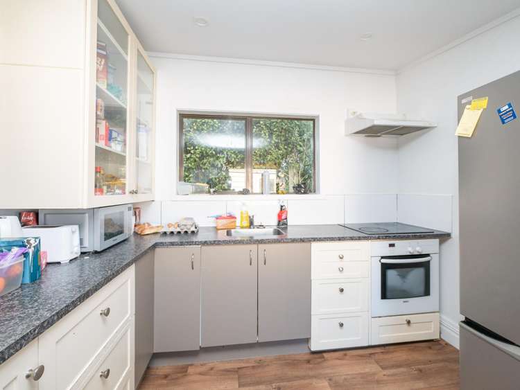 30 Crown Street North East Valley_11