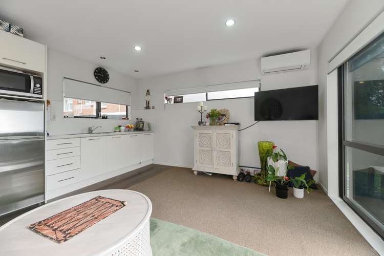 484A Blockhouse Bay Road Blockhouse Bay_16