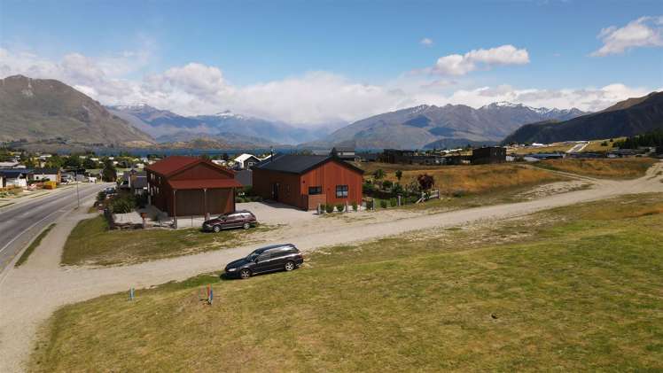 214 Aubrey Road Wanaka_0