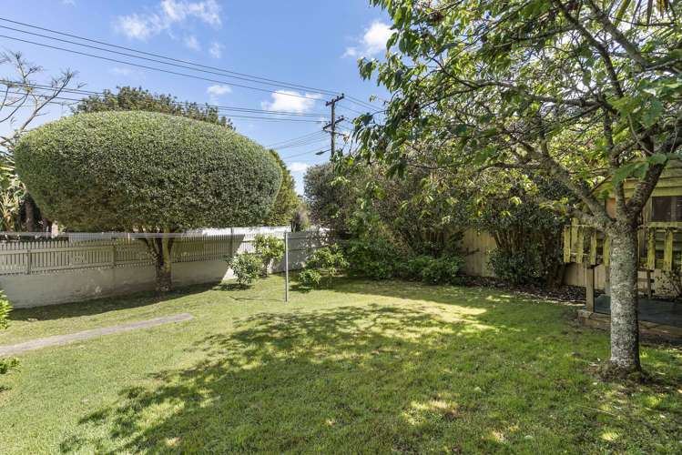 67 Peary Road Mount Eden_14
