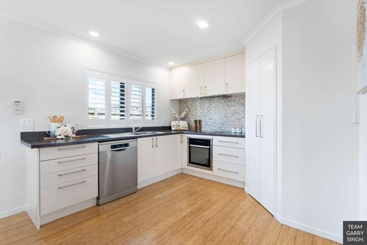 8 Hansen Place Takanini_11