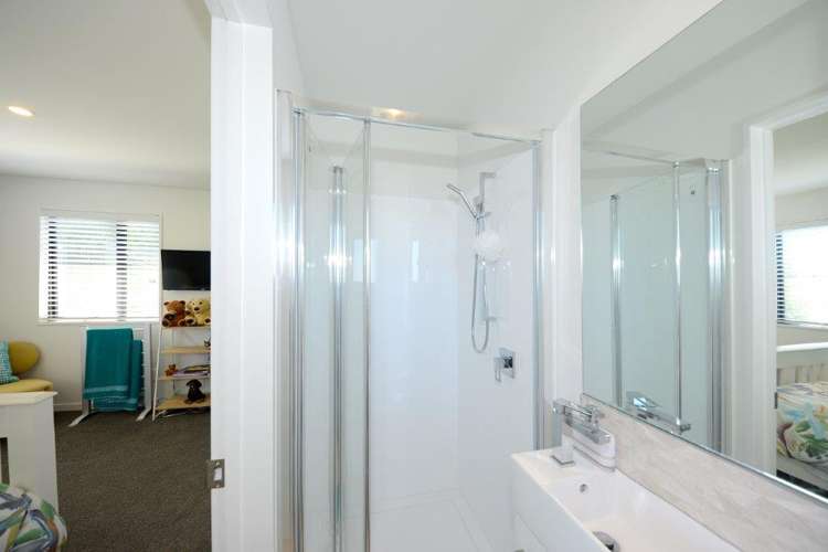 591 Madras Street Saint Albans_18