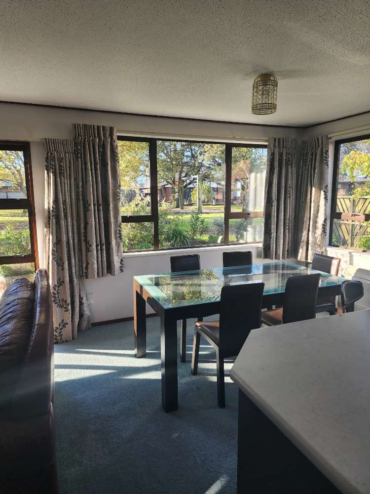 5 Raeburn Place Gore_13