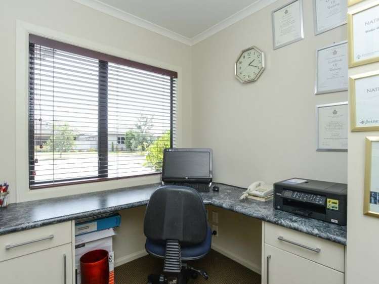 19 Tasman Drive Poraiti_18