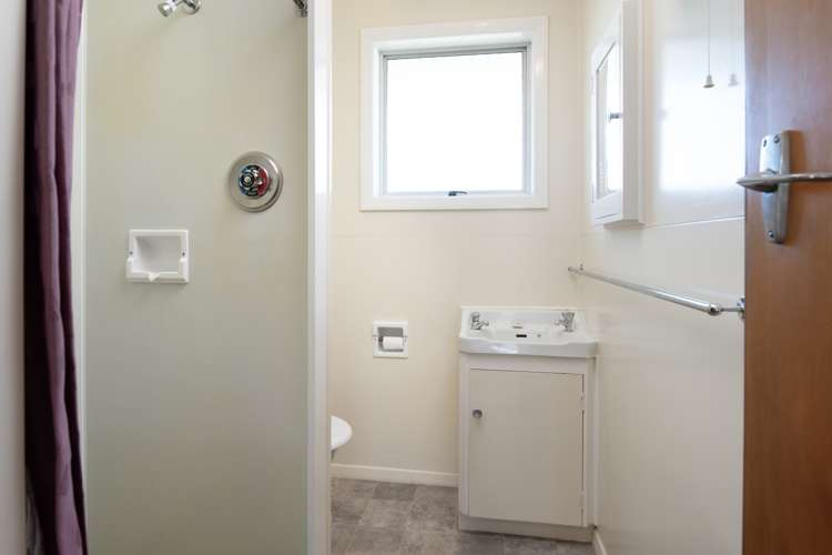 1/12 Newbourne Crescent Redwoodtown_12