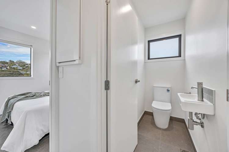 2/97 Atkinson Road Titirangi_12