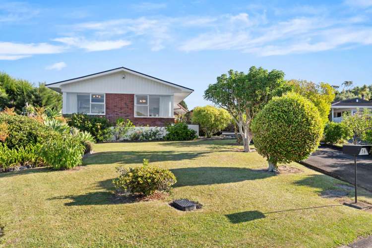 16 Imatra Place Sunnyhills_1
