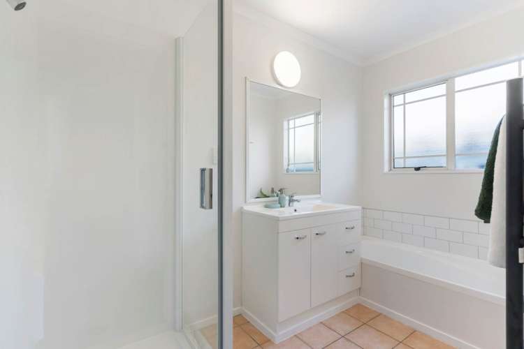 2 Te Hoe Grove Pinehill_17