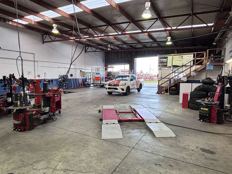 42 Hewletts Road Mt Maunganui_2