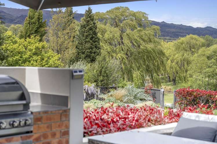 4 Pisa Moorings Road_4