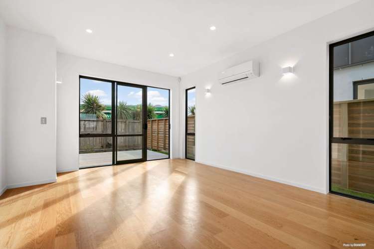 6 Whakaora Lane Flat Bush_25