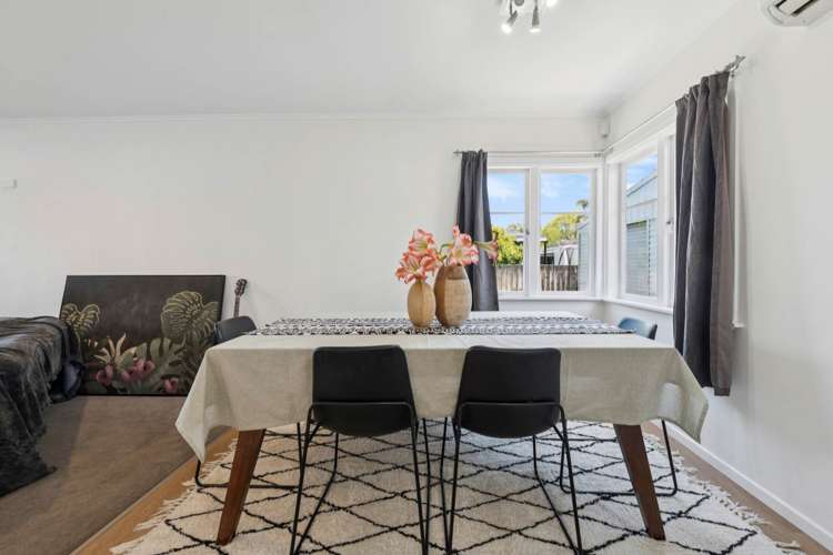 148 Hepburn Road Glendene_4